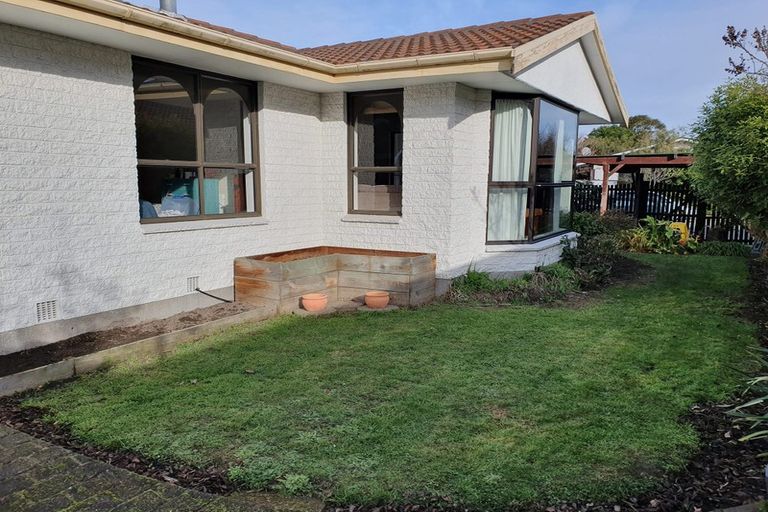 Photo of property in 12 Camrose Place, Ilam, Christchurch, 8041