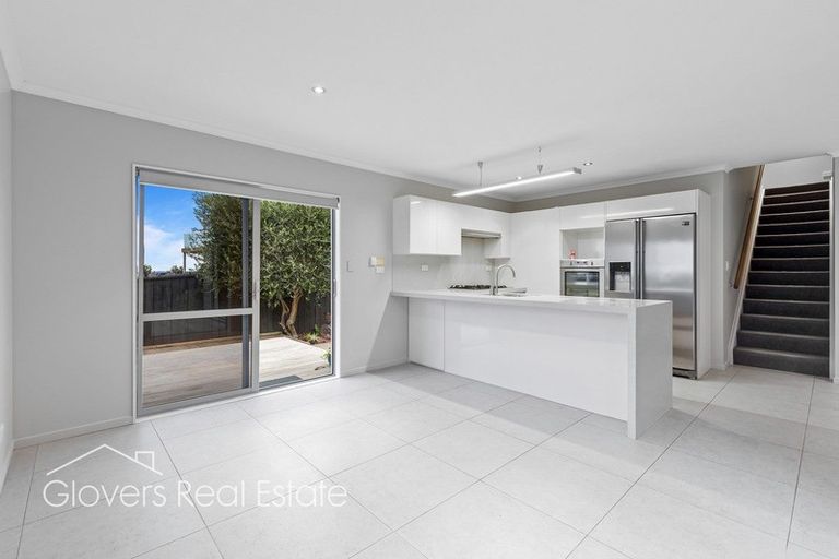 Photo of property in 6a Ava Avenue, Titirangi, Auckland, 0604