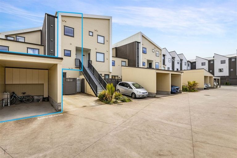 Photo of property in 2c Harakeke Road, Hobsonville, Auckland, 0616