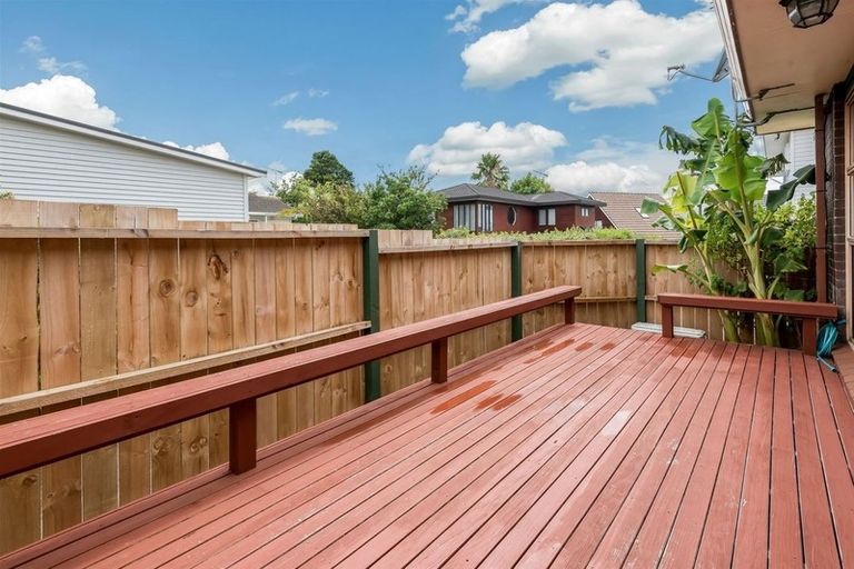 Photo of property in 2/140 Bucklands Beach Road, Bucklands Beach, Auckland, 2012