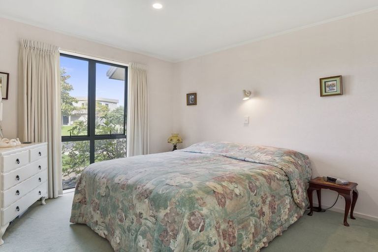 Photo of property in 28 Seychelles Drive, Papamoa Beach, Papamoa, 3118