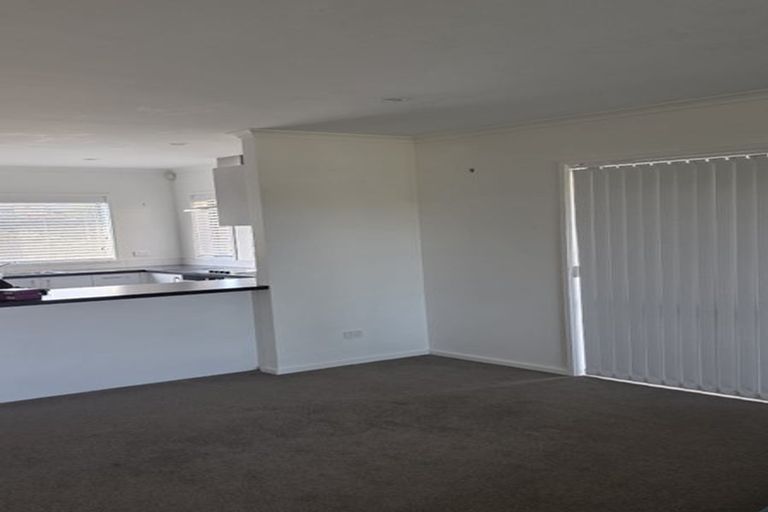 Photo of property in 115 Banks Street, Marfell, New Plymouth, 4310