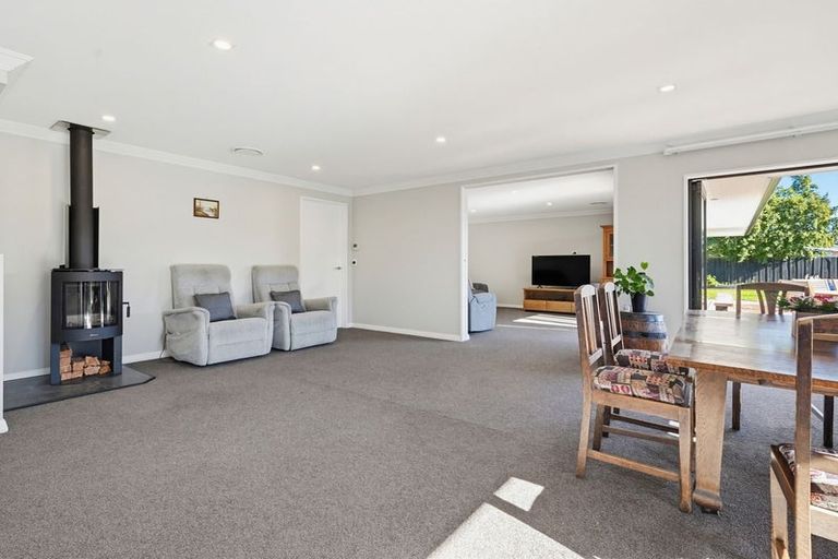 Photo of property in 6b Pemberton Drive, Darfield, 7510