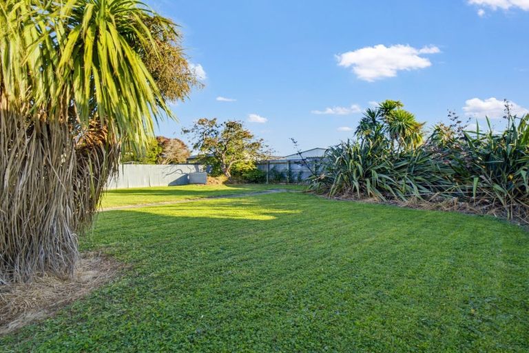 Photo of property in 32 Botanical Road, Takaro, Palmerston North, 4412