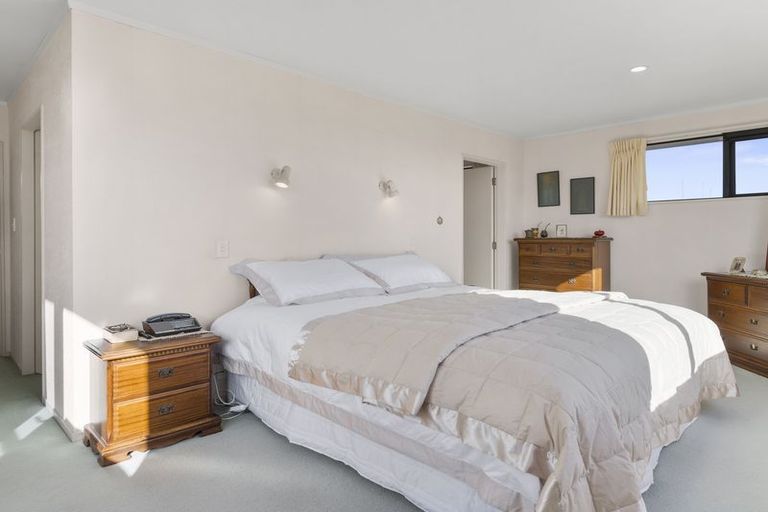 Photo of property in 28 Seychelles Drive, Papamoa Beach, Papamoa, 3118
