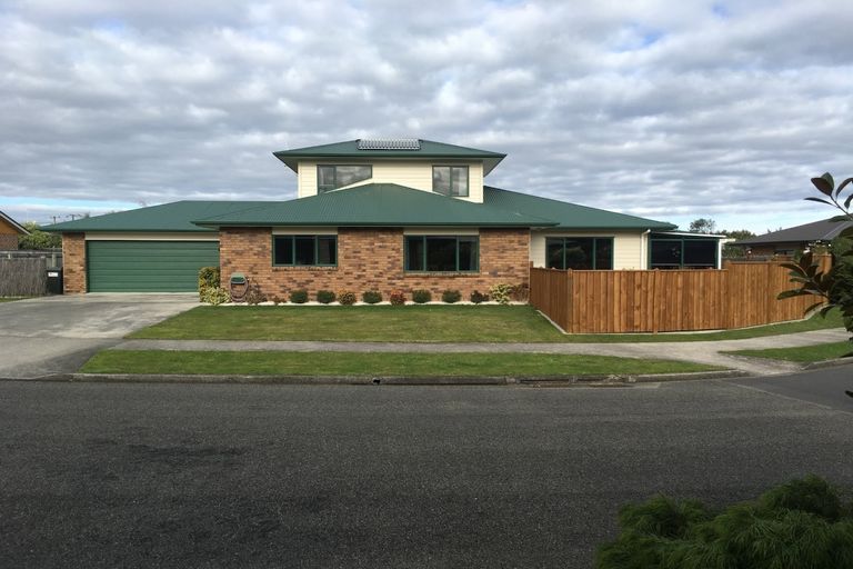 Photo of property in 9a Howell Road, Paraparaumu Beach, Paraparaumu, 5032