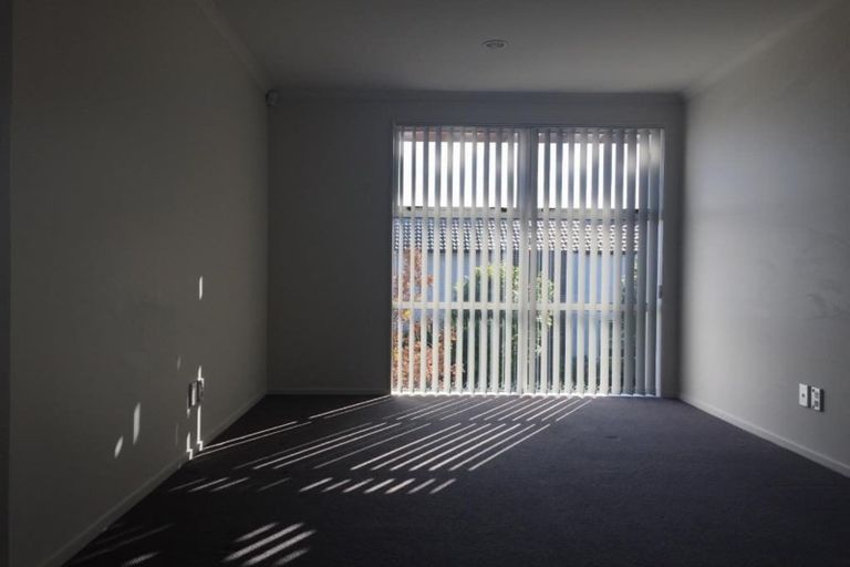 Photo of property in 16 Mcginty Street, Takanini, 2112