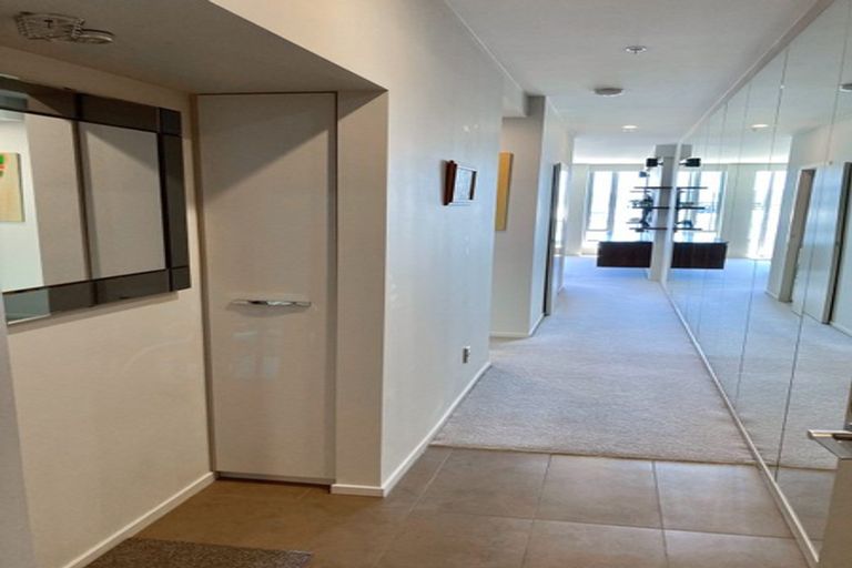 Photo of property in Trinity Apartments, 801/19 College Street, Te Aro, Wellington, 6011