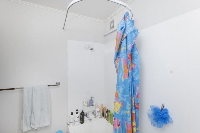 Photo of property in 11 Cambridge Terrace, Kaiti, Gisborne, 4010