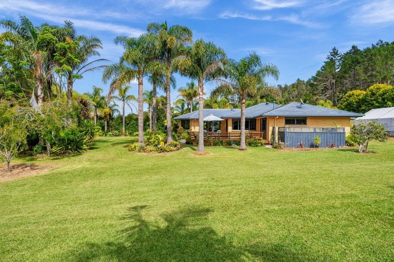 Photo of property in 99 Old Parua Bay Road, Abbey Caves, Whangarei, 0175