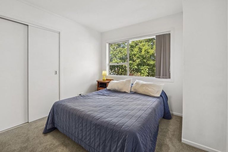 Photo of property in 2/12 Pamela Place, New Lynn, Auckland, 0600