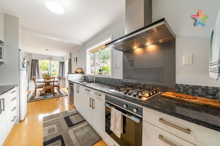 Photo of property in 10 Cleary Street, Waterloo, Lower Hutt, 5011