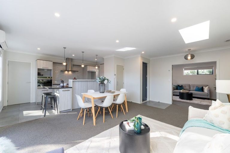 Photo of property in 4 Yeats Grove, Trentham, Upper Hutt, 5018