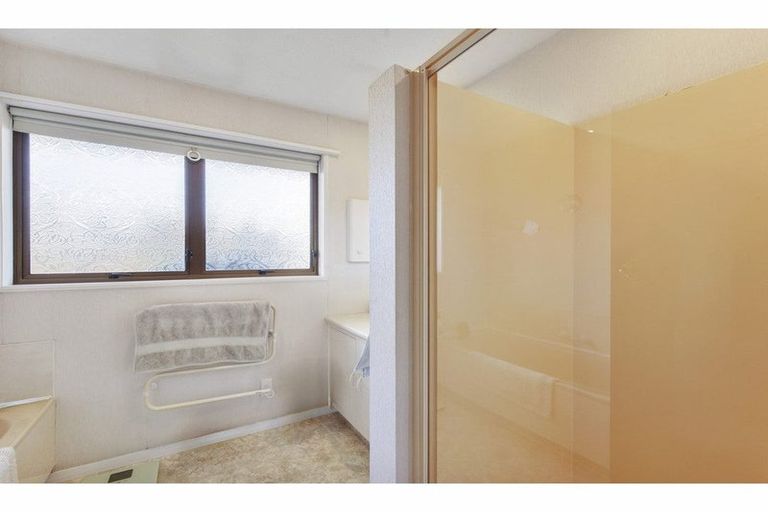 Photo of property in 1 Kinley Street, Rangiora, 7400