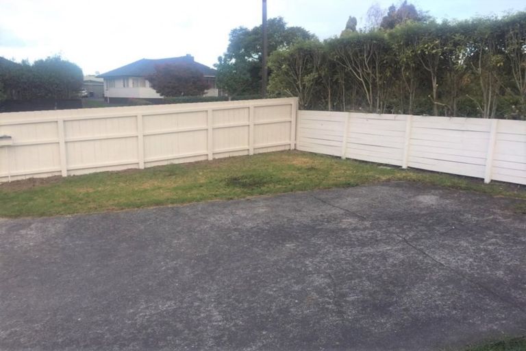 Photo of property in 44 Kervil Avenue, Te Atatu Peninsula, Auckland, 0610
