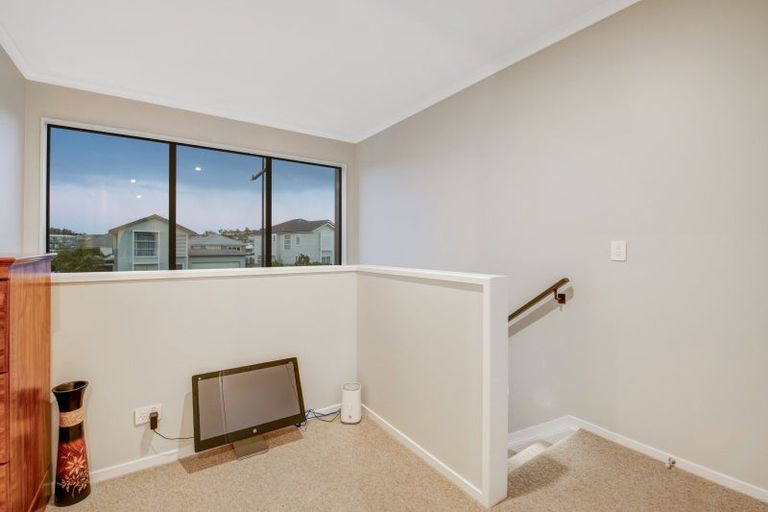 Photo of property in 28b Kukuwai Avenue, Red Beach, 0932