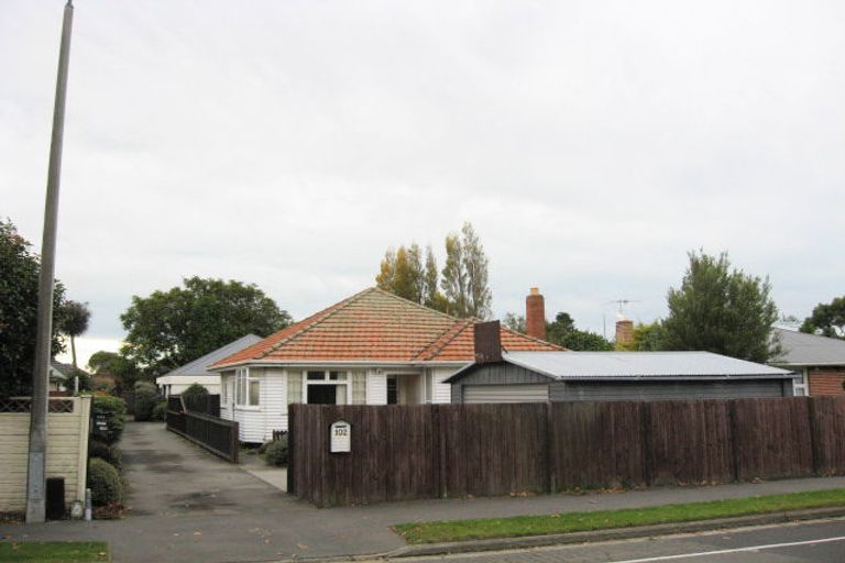 Photo of property in 102 Yaldhurst Road, Sockburn, Christchurch, 8042
