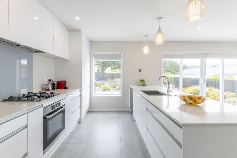 Photo of property in 16 Prestbury Grove, Churton Park, Wellington, 6037