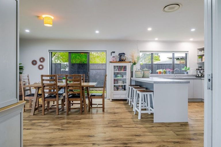 Photo of property in 7 Pegasus Place, Kelvin Grove, Palmerston North, 4414