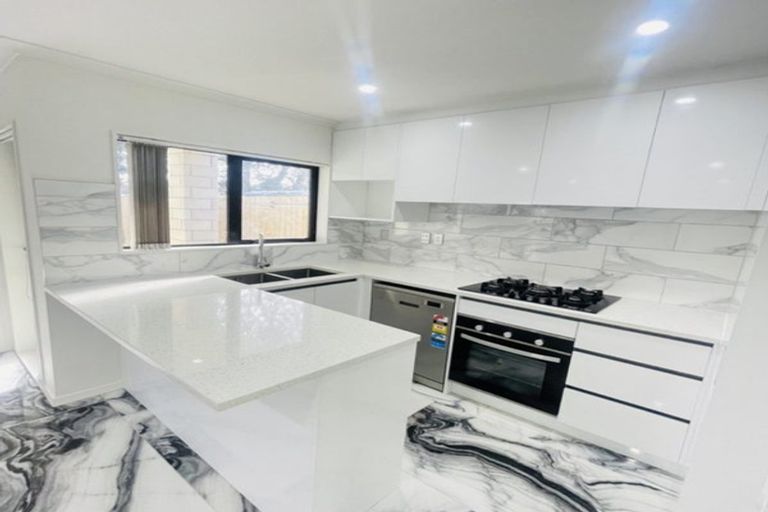 Photo of property in 17c Eddowes Street, Manurewa, Auckland, 2102