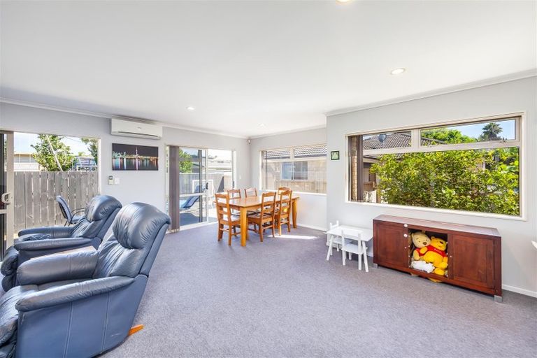Photo of property in 4a Melanie Place, Orewa, 0931
