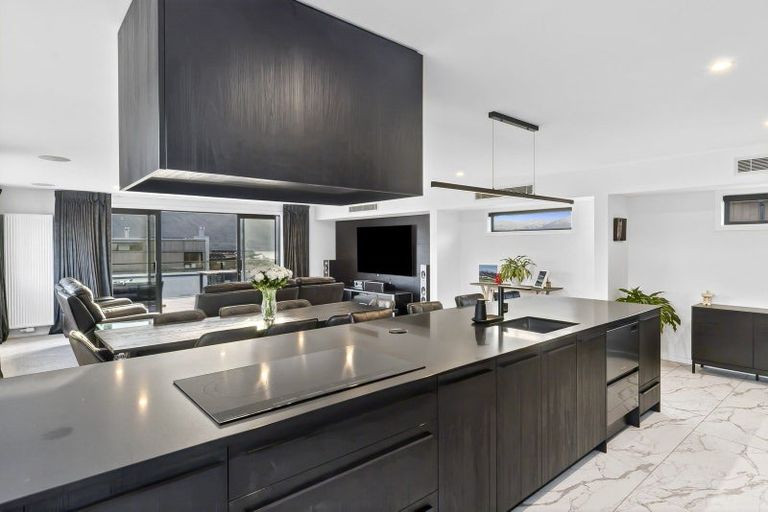 Photo of property in 9 Mills Road, Wanaka, 9305