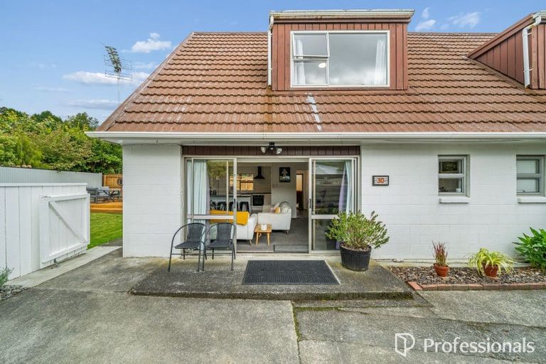 Photo of property in 3d Kopara Grove, Stokes Valley, Lower Hutt, 5019