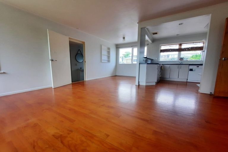 Photo of property in 84 Weldene Avenue, Glenfield, Auckland, 0629
