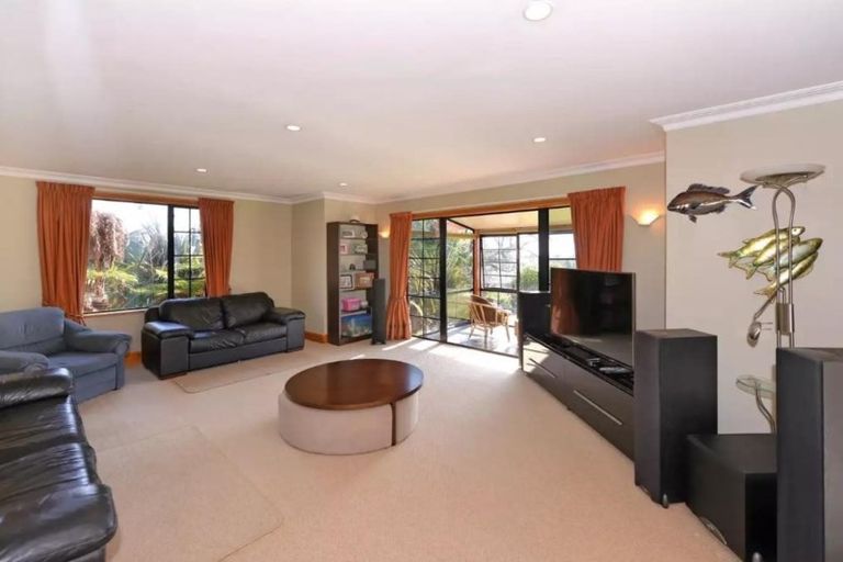 Photo of property in 14 D'urville Rise, Richmond, 7020