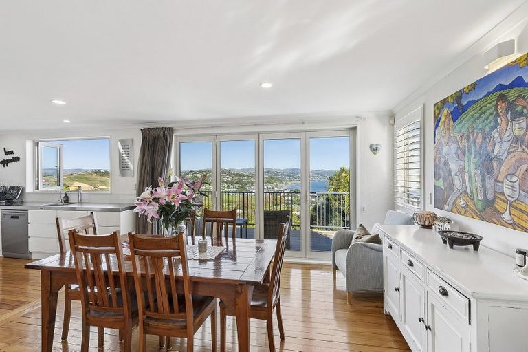 Photo of property in 14 Corlett Road, Plimmerton, Porirua, 5026