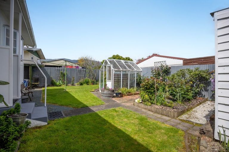 Photo of property in 1/22 Kipling Crescent, Stoke, Nelson, 7011