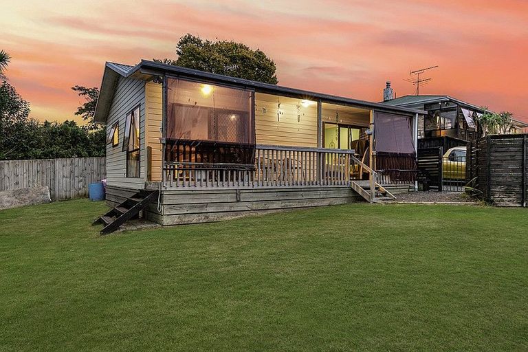 Photo of property in 10 Grierson Place, Pukekohe, 2120