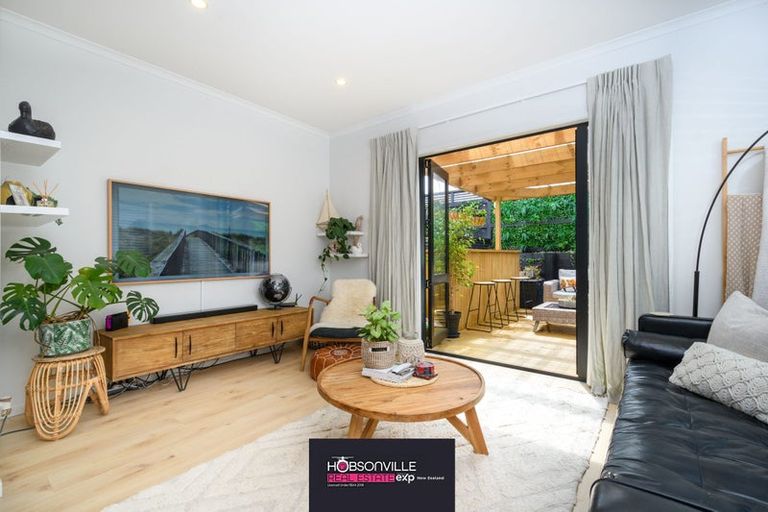 Photo of property in 6 Saltmarsh Road, Hobsonville, Auckland, 0616