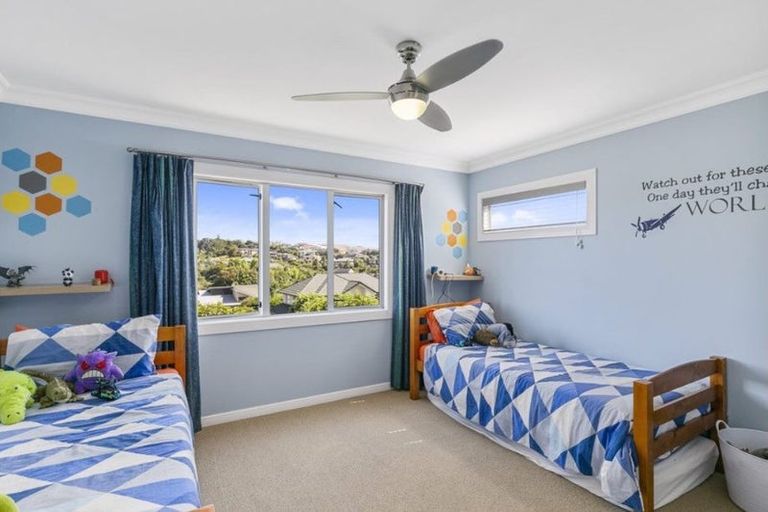 Photo of property in 19 Navigation Drive, Whitby, Porirua, 5024