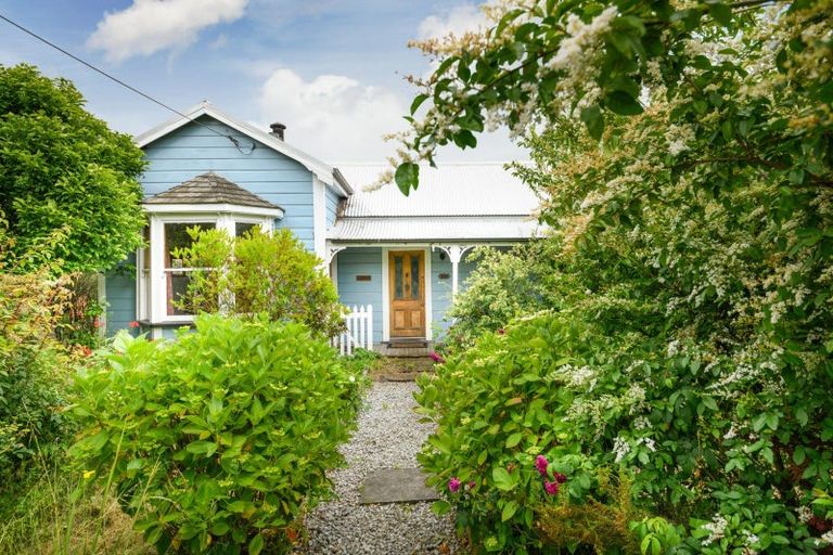 Photo of property in 211 Cambridge Avenue, Ashhurst, 4810