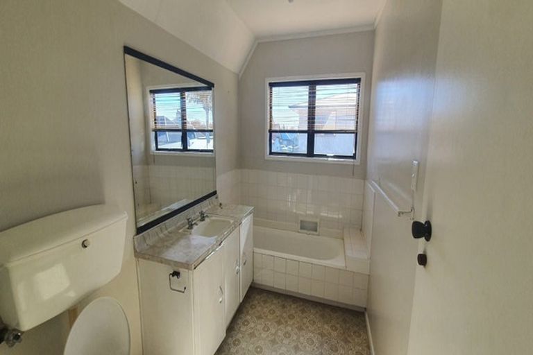 Photo of property in 2/1345 Amohau Street, Rotorua, 3010