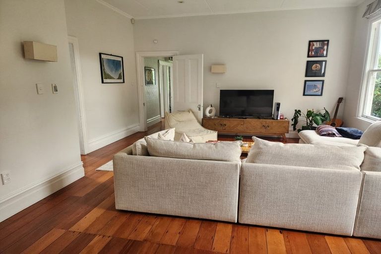 Photo of property in 17 Nikau Grove, Woburn, Lower Hutt, 5010