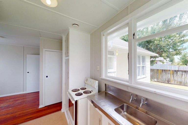 Photo of property in 14 Vincent Drive, Levin, 5510