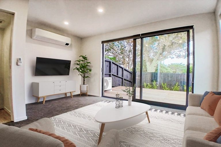 Photo of property in 8/109 Taikata Road, Te Atatu Peninsula, Auckland, 0610