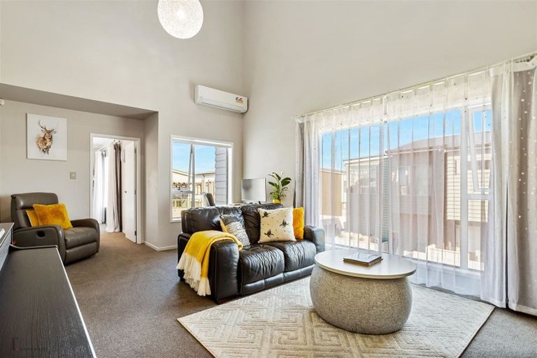 Photo of property in 7 Rangihina Road, Hobsonville, Auckland, 0616