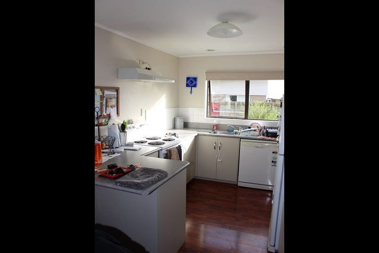Photo of property in 37 Puriri Road, Pukekohe, 2120