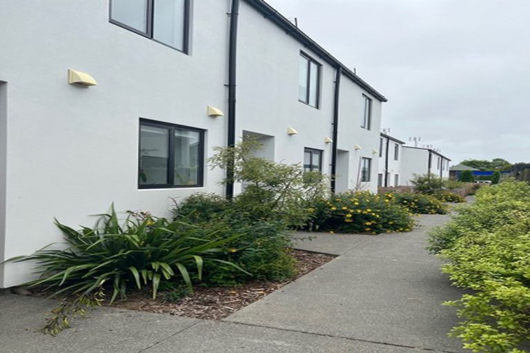 Photo of property in 4/255 Kilmore Street, Christchurch Central, Christchurch, 8011