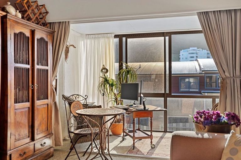 Photo of property in 40 Maunganui Road, Mount Maunganui, 3116