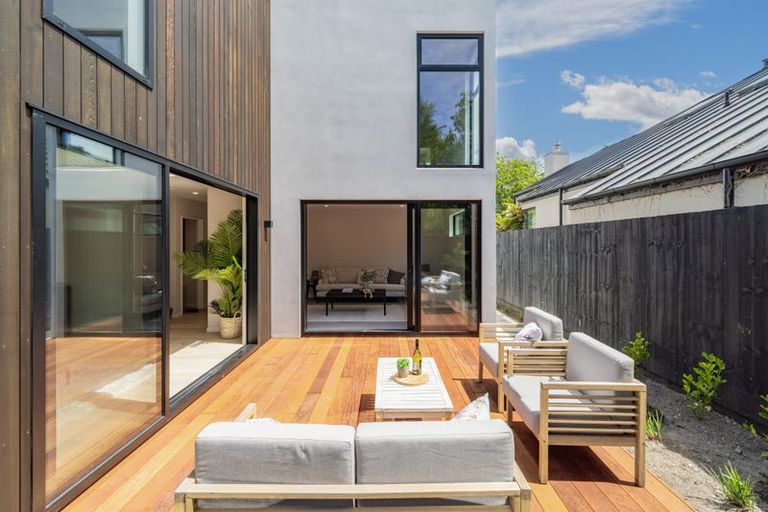 Photo of property in 4/9 Innes Road, St Albans, Christchurch, 8052