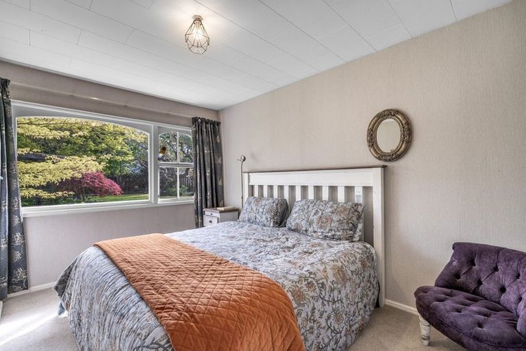 Photo of property in 30 Cruickshank Crescent, Rosedale, Invercargill, 9810