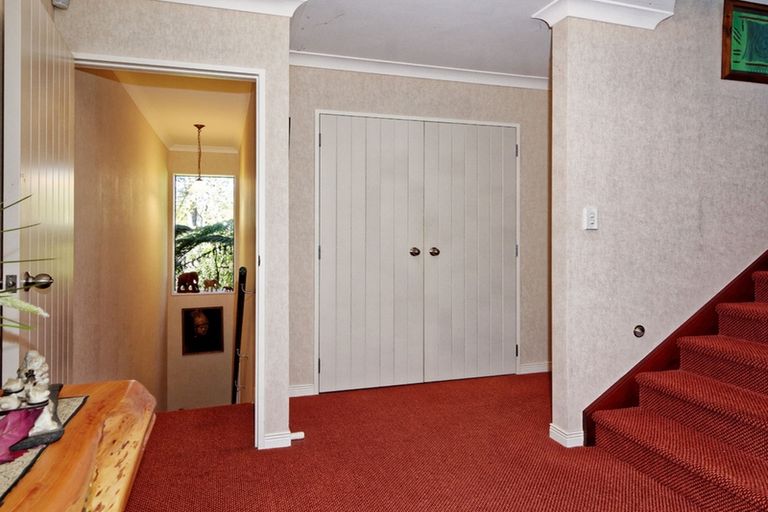 Photo of property in 12 Greenwoods Close, Titirangi, Auckland, 0604