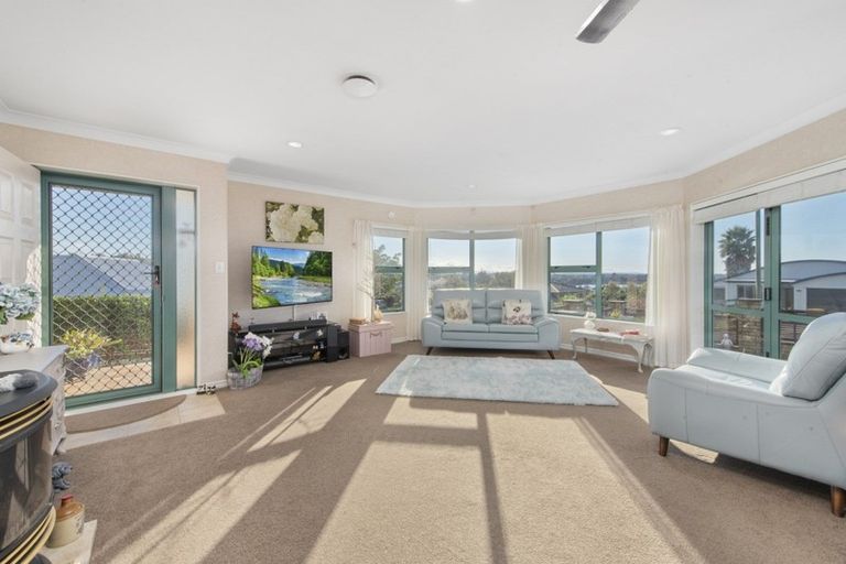 Photo of property in 6 Maddison Place, Welcome Bay, Tauranga, 3112