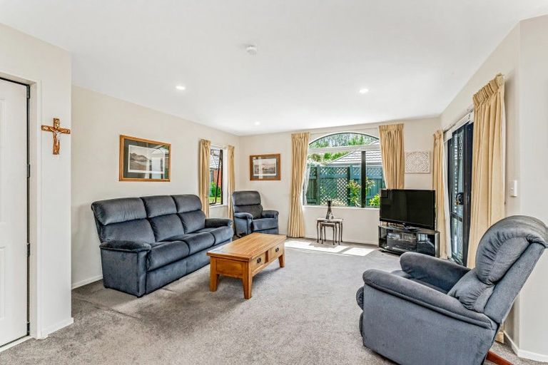 Photo of property in 17f Matawai Close, Rangiora, 7400