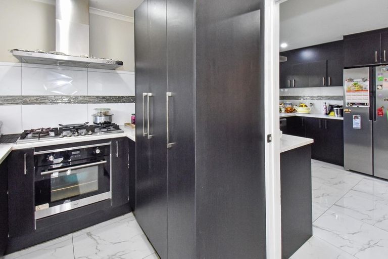 Photo of property in 7 Clendon Place, Manurewa, Auckland, 2102