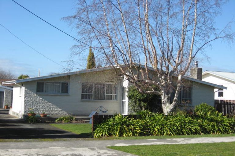 Photo of property in 67 Kempton Street, Greytown, 5712